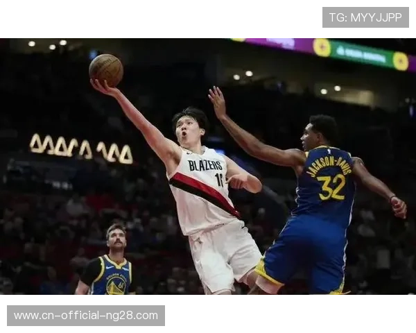 库里单节爆发砍下28分6助攻5篮板勇士逆转杨瀚森9分6板表现平平